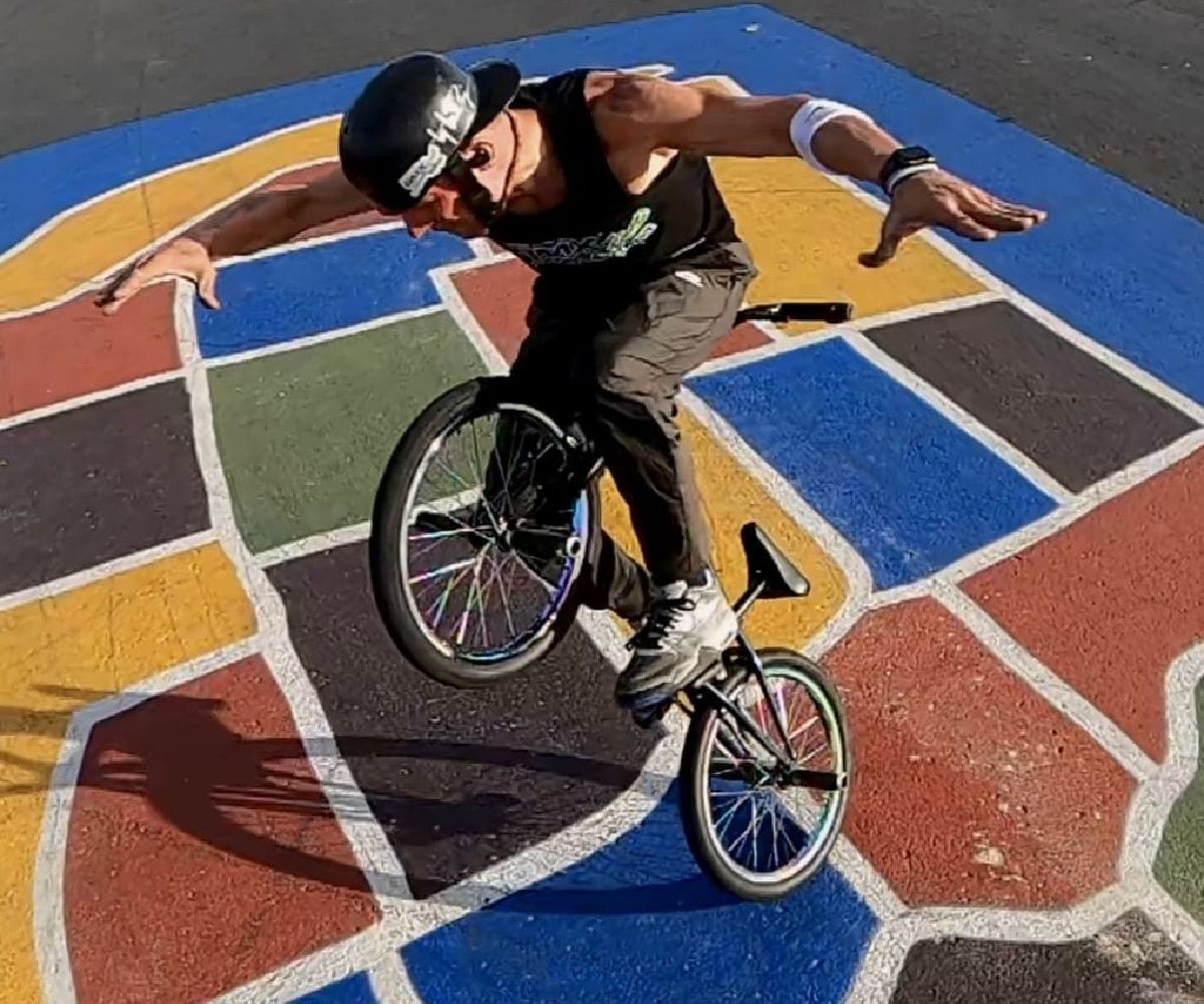 BMX Freestyle Show Types & Pricing - BMX Freestyle Team - The Ultimate BMX Stunt Experience